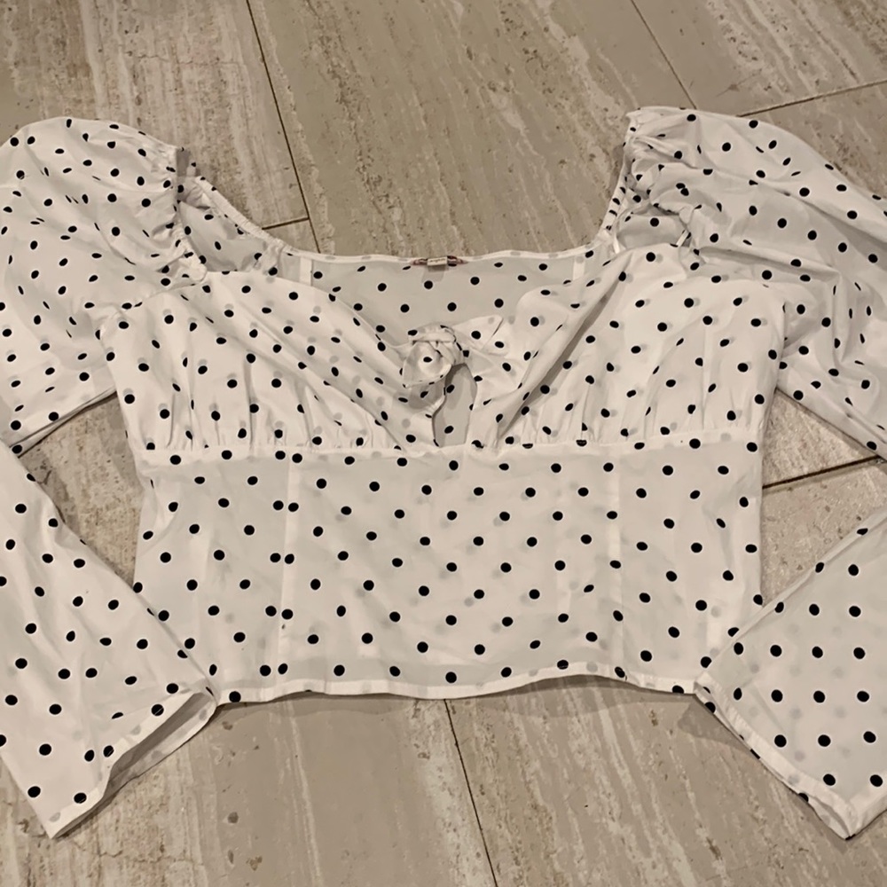 Guess puff sleeve crop top